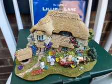 Lilliput Lane ‘Bee-Keepers