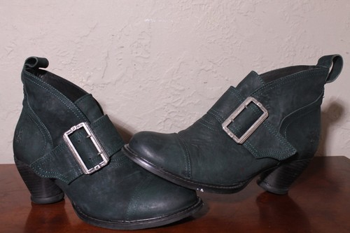 John fluevog east - east, end