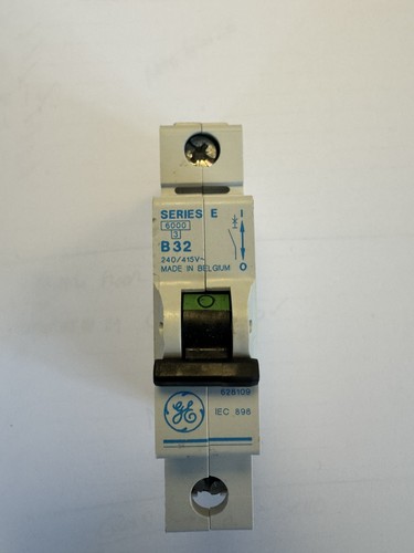 Series mcb 32amp - e,