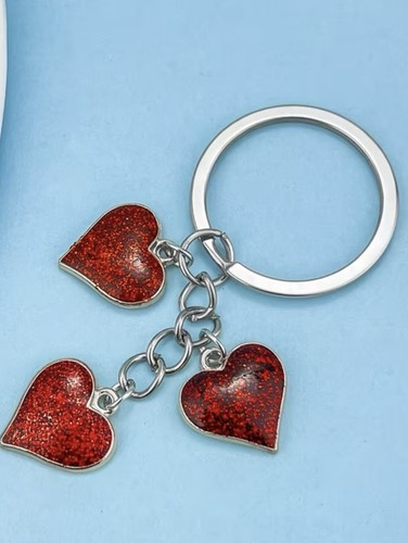 Beautiful sparkly red hearts - red,