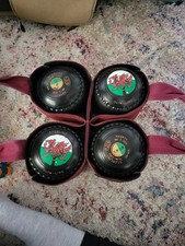 Almark Sterling Slim-Line Lawn Bowls with carrier, bag, measure and chalk