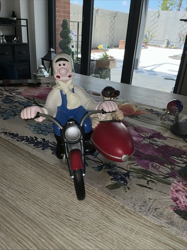 Wallace gromit motorcycle - gromit,