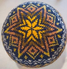 100% Shetland wool stranded Fair Isle beanie hat. Hand-knitted in Scotland. New