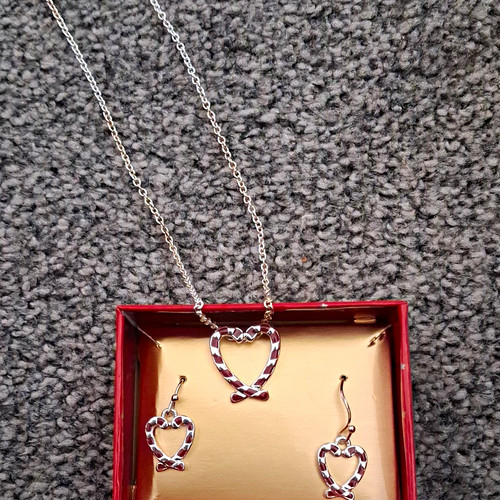 Avon silver heart pendant - silver,