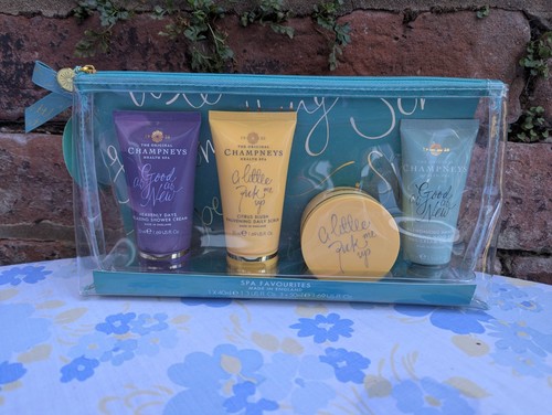 Bnwt champneys spa favourites - champneys,