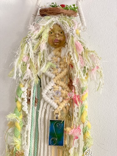 Spirit doll star macrame - ,