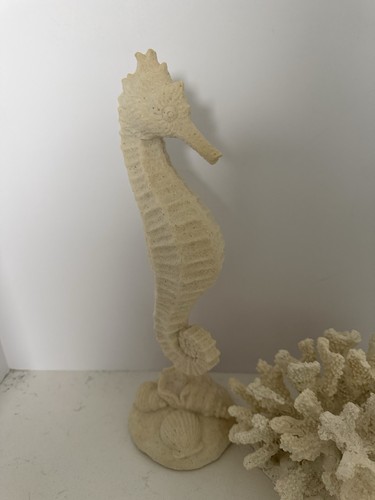 Vtg seahorse faux coral - seahorse,