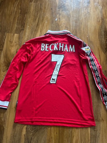 Beckham signed manchester - beckham,