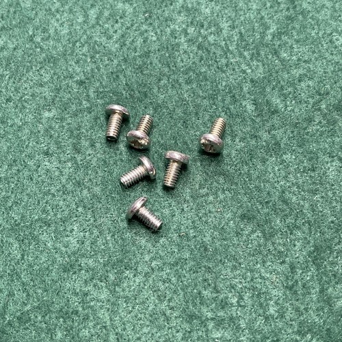 Triumph front hub - front,