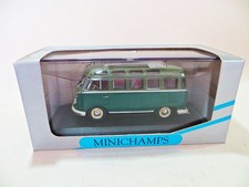 MINICHAMPS 430052301 'VW T1 SPLIT SCREEN SAMBA BUS' TWO TONE GREEN.  1:43. BOXED
