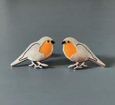 Cute Christmas Robin Bird Enamel Metal Stud Earrings - New In Plastic Pouch