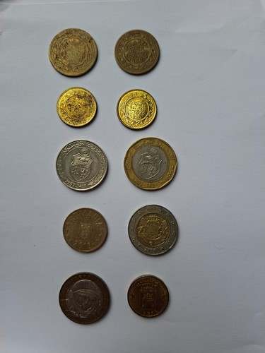 Assorted low value coins