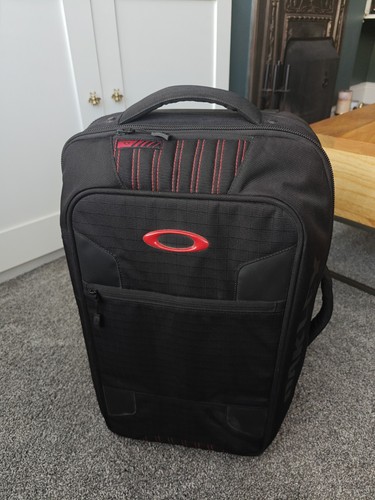 Oakley long weekend carry - carry, on