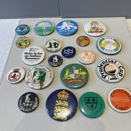 Button badge collection - button, 20