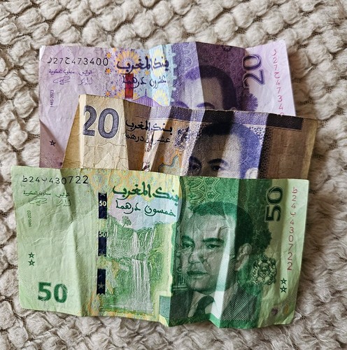 Mad moroccan dirham notes - 90,