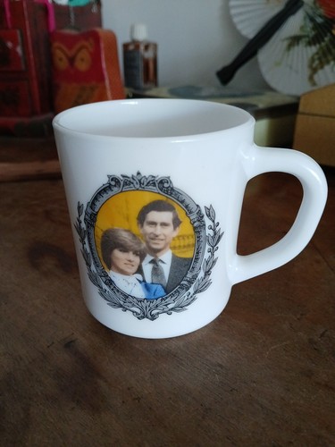 Vintage charles and diana - charles,