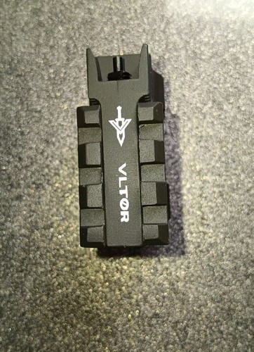 Vltor flip metal - up, front