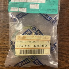 Nissan Genuine Vanette Oil Filler Cap Assembly Parts 15255 - G8250 JAPAN