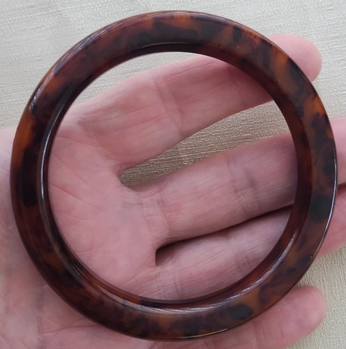 Vintage mottled bakelite - mottled,