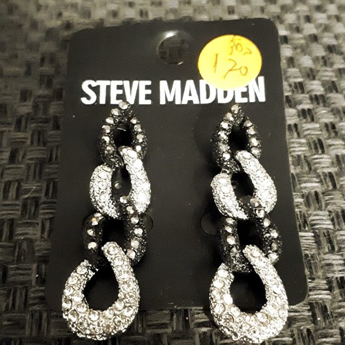 Steve madden brand earrings - steve,