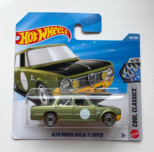 Hot wheels alfa romeo giulia - hot,