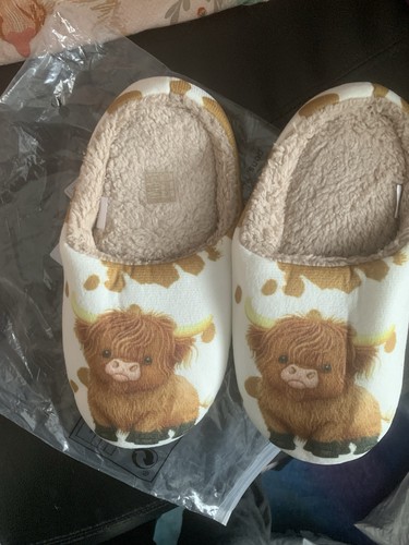 New highland cow slippers size - slippers,