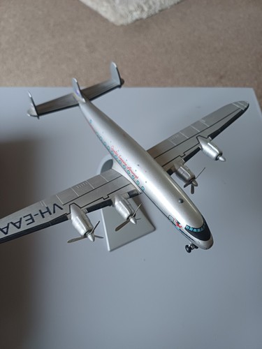 Corgi aviation 144 diecast - corgi,