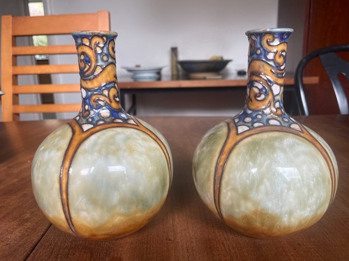 Pair royal doulton - royal,