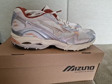 Mizuno Men's Wave Rider 10