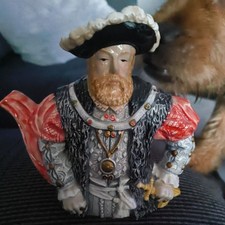 Vintage Leonardo Teapot Henry VIII Ornamental Porcelain