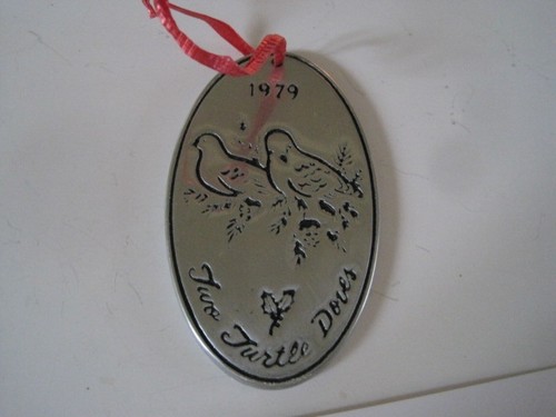 Wilton turtle doves - wilton, metal