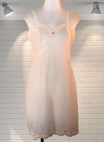 Vintage 1960s cream nylon - 1960s,