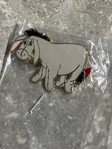 Disney eeyore pin badge brooch - pin,