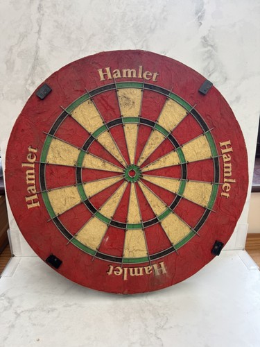 Hamlet red dart board 1992 - dart,