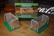 Subbuteo - SPARES  European Goals 61207 Boxed not compete pls Read