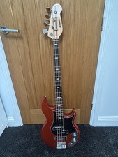 YAMAHA BB1024x BASS GUITAR