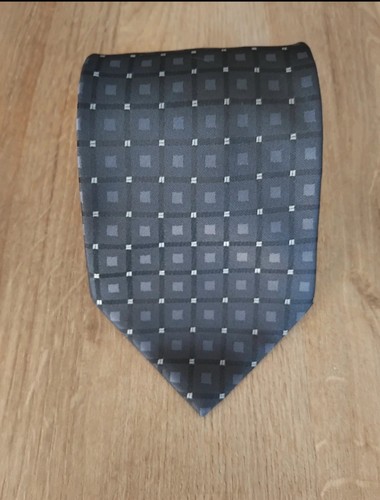 Thomas nash grey square print - square,