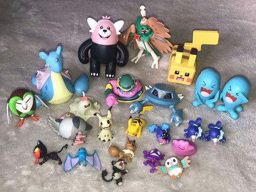 Pokemon figures - ~,