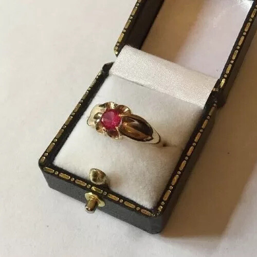 Vintage hallmarked 9ct - 9k,