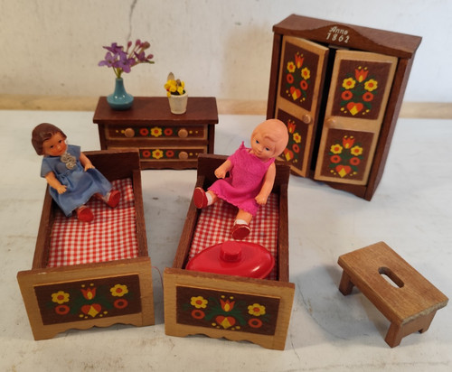 Lot dollhouse furniture - lot,