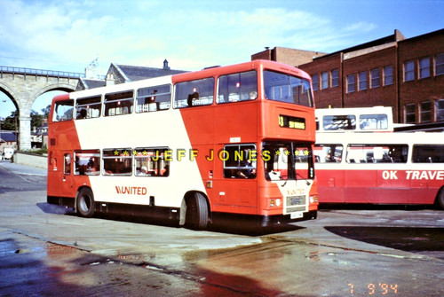 Original 35mm bus - slide, 13618-