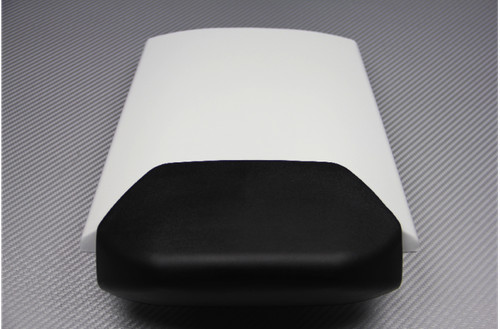 White rear passenger single - rear,