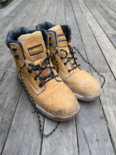 Dewalt apprentice safety boots - dewalt,