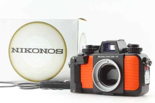 Almost mint box - **almost, nikon