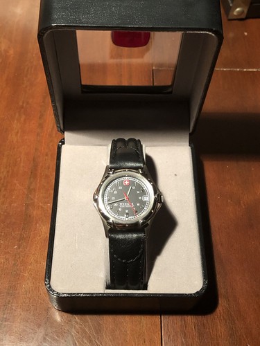 Wenger sak design watch swiss - design,