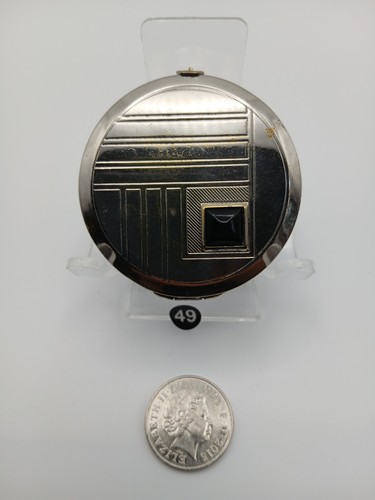 Lovely art deco powder compact - lovely,