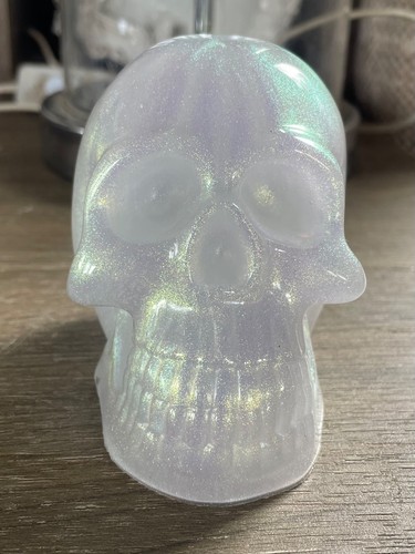 Handmade resin skull - handmade,