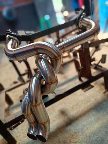 Custom exhaust twisted model - exhaust,