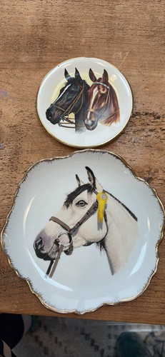 Decorative horse head plates