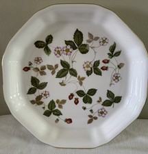 WEDGEWOOD’Wild Strawberry